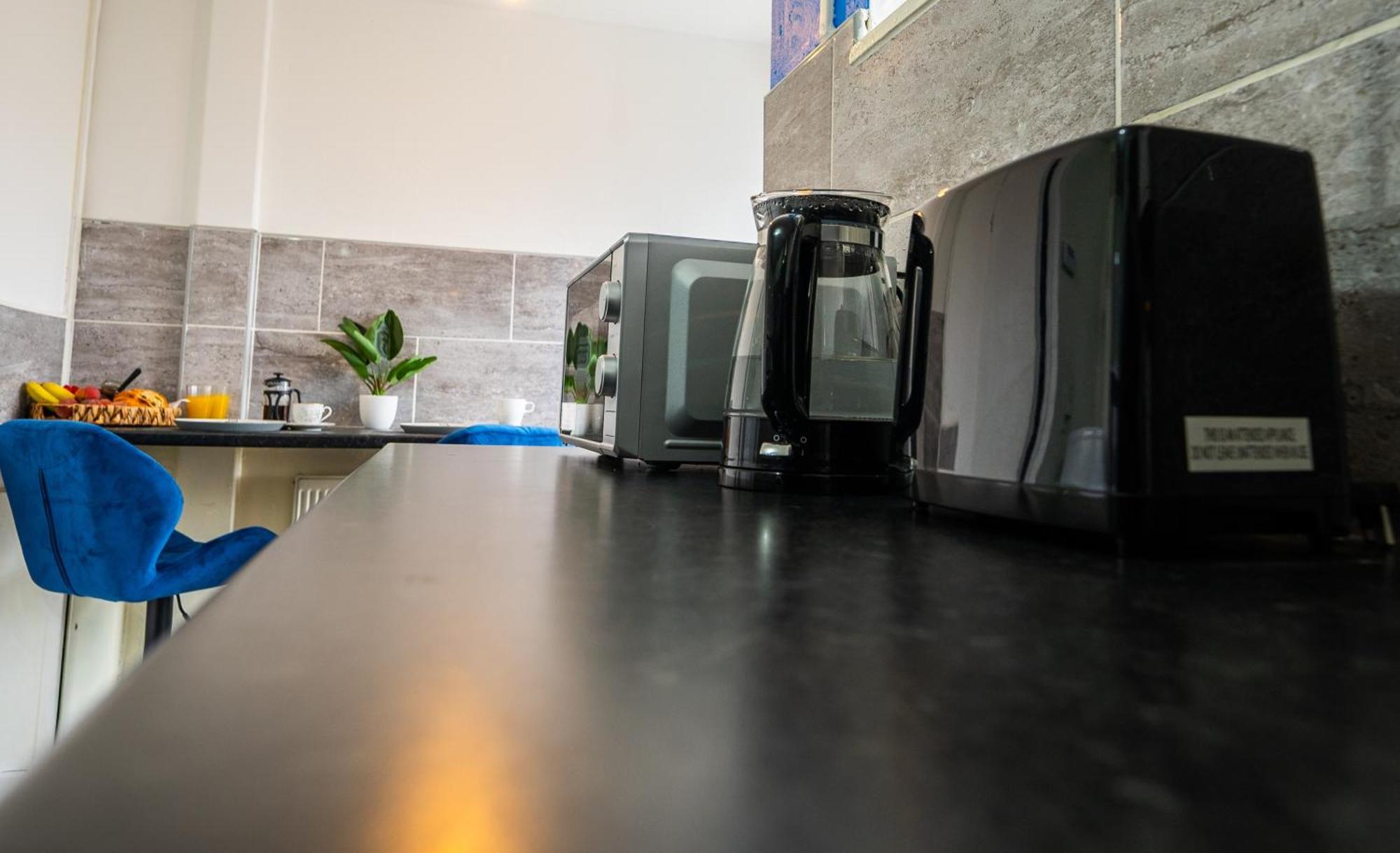 Arena Apartment With Balcony Бирмингем Экстерьер фото