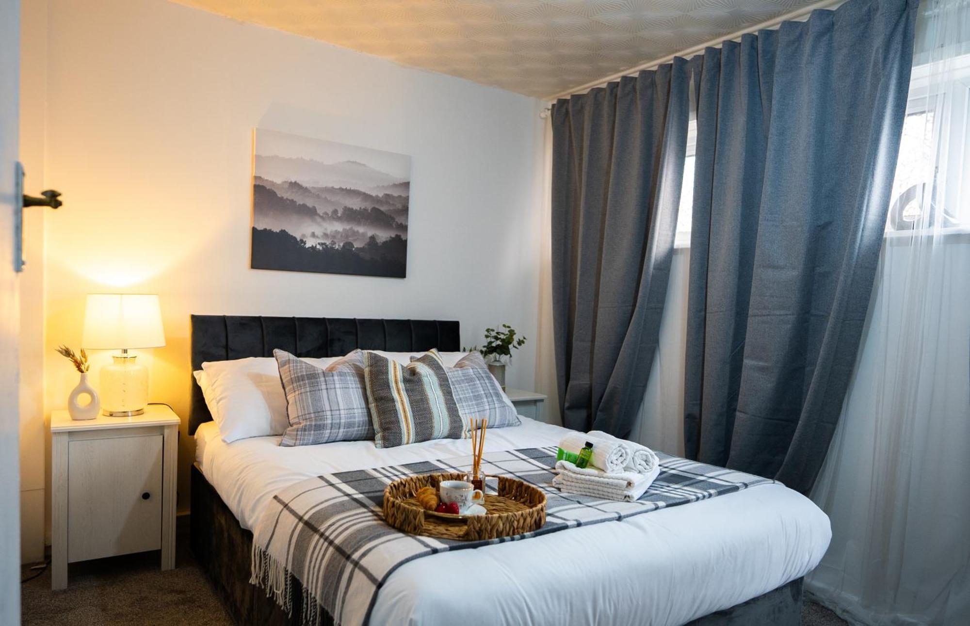 Arena Apartment With Balcony Бирмингем Экстерьер фото